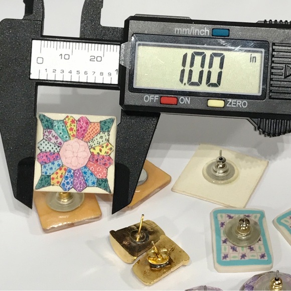 Folkart Bobbin Resin Dried Flower Needlepoint Quilt Novelty Kitsch Earring Lot - Picture 9 of 16